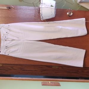 Levi's high waist, high loose, white jeans 28